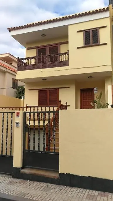 Amplia Casa 5 Habitaciones En Santa Cruz Con Zona Para Trabajar بيت للعطل سانتا كروز دي تينيريف