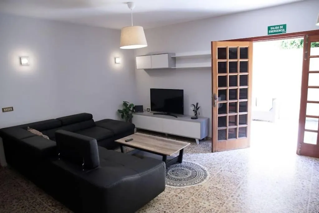 Amplia Casa 5 Habitaciones En Santa Cruz Con Zona Para Trabajar بيت للعطل سانتا كروز دي تينيريف